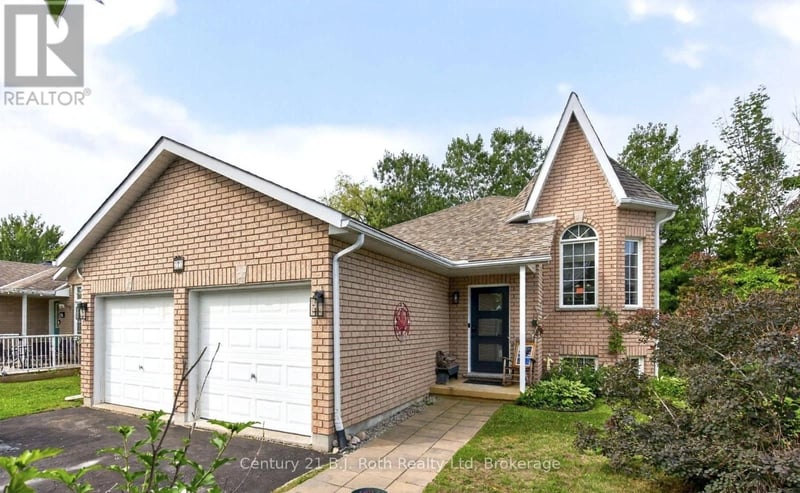 7 Georgias Walk, Tay (Victoria Harbour), Ontario, L0K2A0, Tay (Victoria Harbour), Ontario — photo 1 of 5