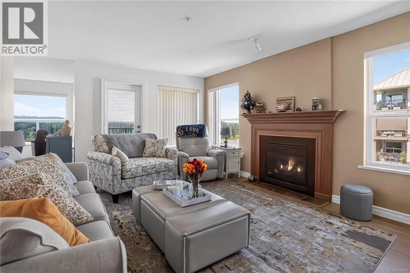 #307 280 Dogwood Street South, Campbell River, British Columbia, V9W6Y7, Campbell River, British Columbia — photo 1 of 5