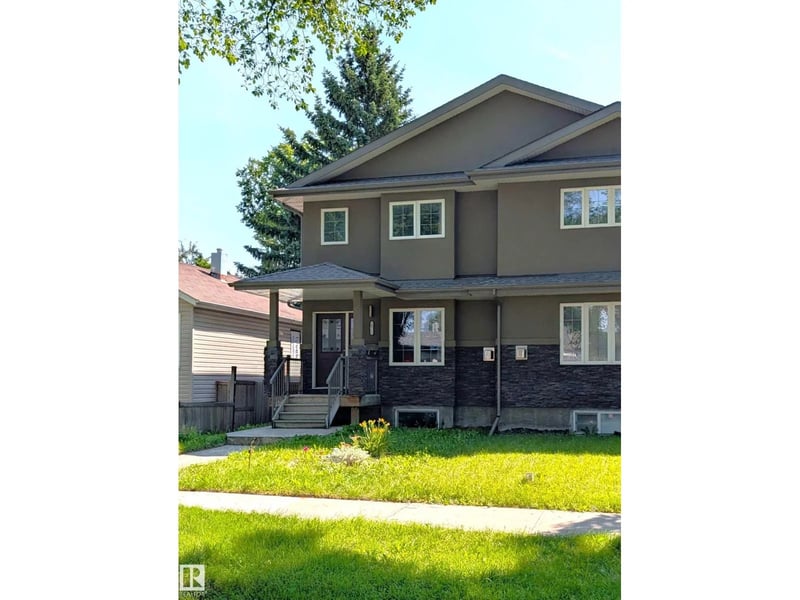 10711 70 AV NW, Edmonton, Alberta, T6H2G4, Edmonton, Alberta — photo 1 of 5