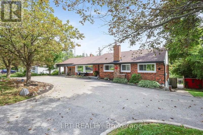 2447 Ridge Road West, Oro-Medonte, Ontario, L0L2L0, Oro-Medonte, Ontario — photo 1 of 5
