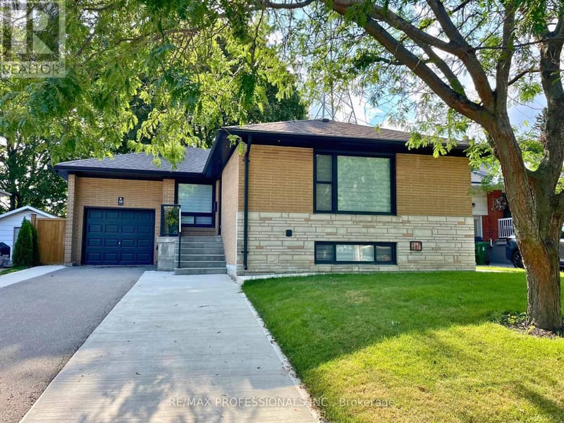 #Lower 48 Lloyd Manor Road, Toronto (Princess-Rosethorn), Ontario, M9B5H7, Toronto (Princess-Rosethorn), Ontario — photo 1 of 5