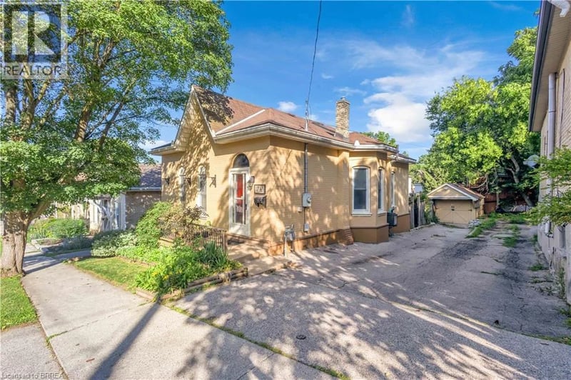 17 SCARFE Avenue, Brantford, Ontario, N3T3P6, Brantford, Ontario — photo 1 of 5