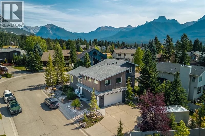 133 Coyote Way, Canmore, Alberta, T1W1C3, Canmore, Alberta — photo 1 of 5