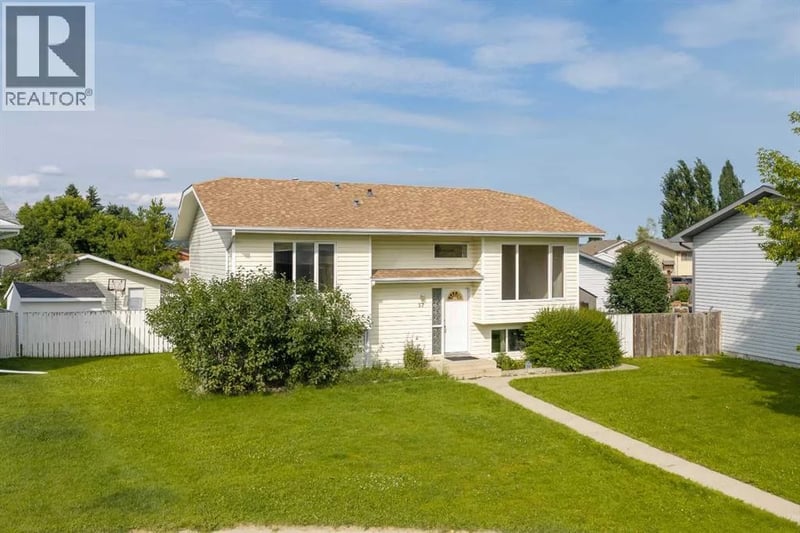 57 Atkinson Crescent, Whitecourt, Alberta, T7S1C7, Whitecourt, Alberta — photo 1 of 5