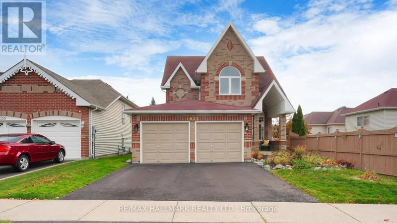 #Upper 1035 Beatrice Street East, Oshawa (Pinecrest), Ontario, L1K2L3, Oshawa (Pinecrest), Ontario — photo 1 of 5