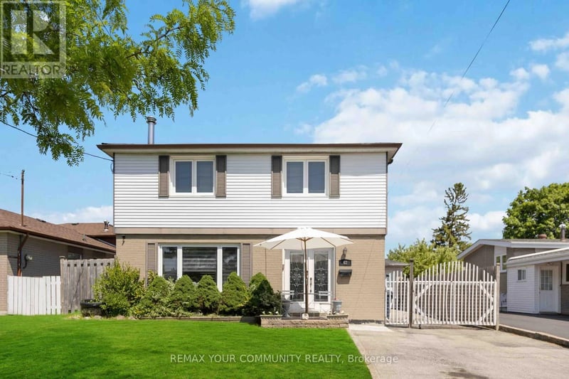 62 Secroft Crescent, Toronto (Black Creek), Ontario, M3N1R6, Toronto (Black Creek), Ontario — photo 1 of 5