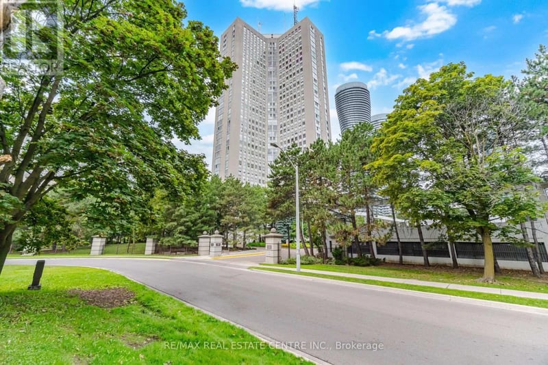 #2601 3650 Kaneff Crescent, Mississauga (Mississauga Valleys), Ontario, L5A4A1, Mississauga (Mississauga Valleys), Ontario — photo 1 of 5