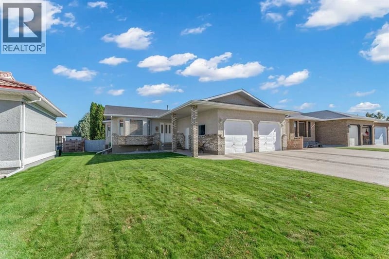 33 Park Meadows Drive Southeast, Medicine Hat, Alberta, T1B4C3, Medicine Hat, Alberta — photo 1 of 5