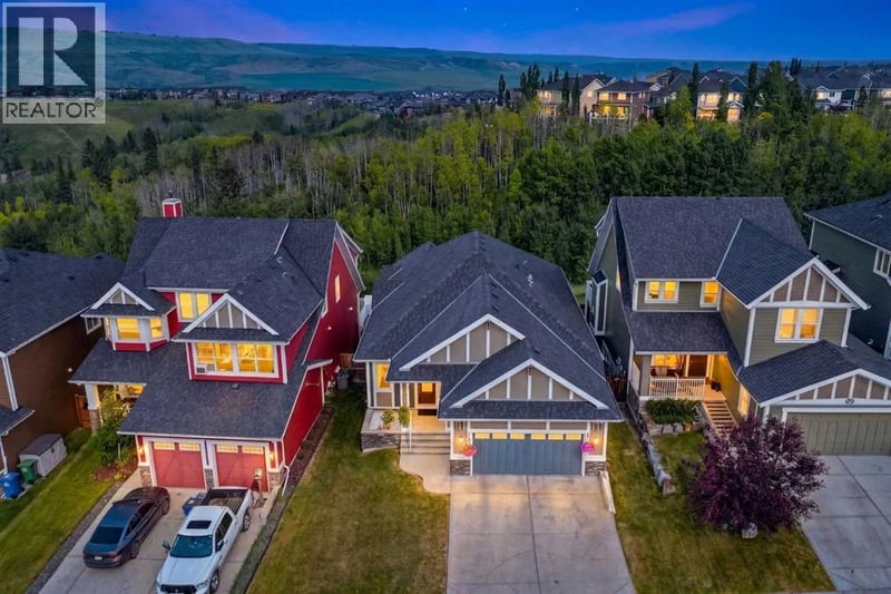 14 Ridge View Place, Cochrane, Alberta, T4C0P9, Cochrane, Alberta — photo 1 of 5