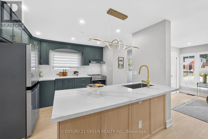 3628 Anniversary Road, Mississauga (Erindale), Ontario, L5C2G1, Mississauga (Erindale), Ontario — photo 1 of 5