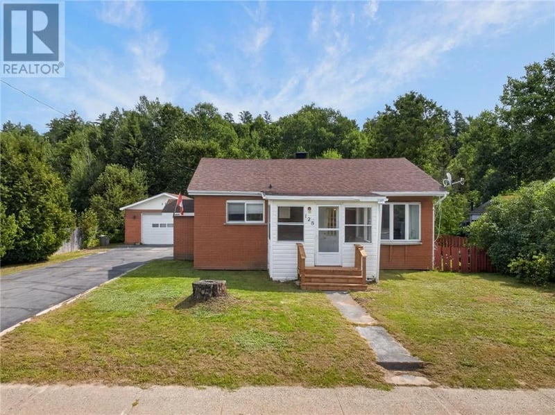 128 First Avenue, Levack, Ontario, P0M2C0, Levack, Ontario — photo 1 of 5