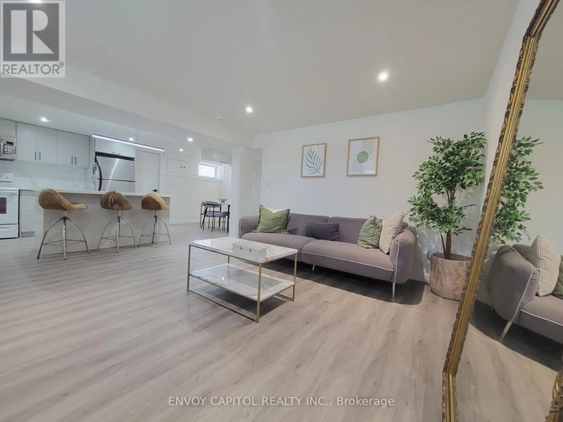 22 Bilardi Court, Hamilton (McQuesten), Ontario, L8H3G3, Hamilton (McQuesten), Ontario — photo 1 of 5