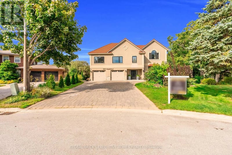2169 Bonfield Court, Burlington (Tyandaga), Ontario, L7P2W7, Burlington (Tyandaga), Ontario — photo 1 of 5