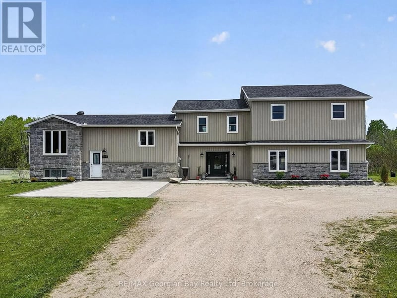 449 Park Street, Tay, Ontario, L0K2A0, Tay, Ontario — photo 1 of 5