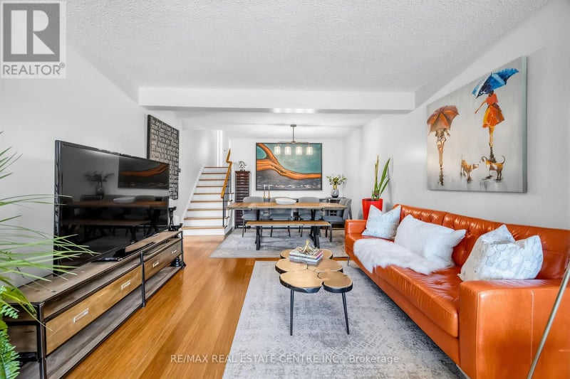 6348 Atherly Crescent, Mississauga (Meadowvale), Ontario, L5N2J2, Mississauga (Meadowvale), Ontario — photo 1 of 5
