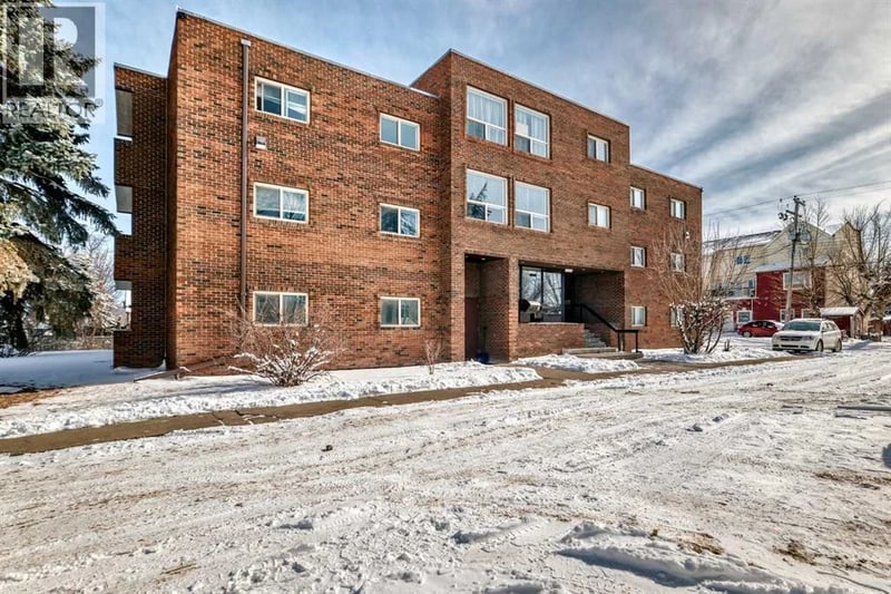 319 2 Avenue, Strathmore, Alberta, T1P1T7, Strathmore, Alberta — photo 1 of 5