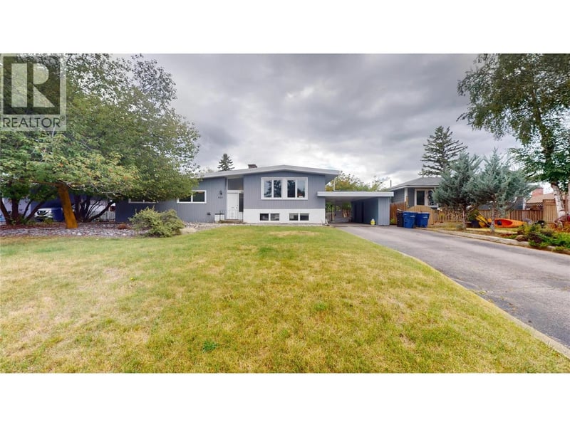 913 9th Street South, Cranbrook, British Columbia, V1C1R8, Cranbrook, British Columbia — photo 1 of 5