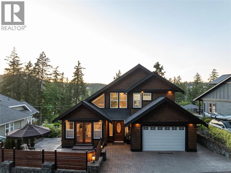 101 Gibraltar Bay Drive, View Royal, British Columbia, V9B6H6, View Royal, British Columbia — photo 1 of 5