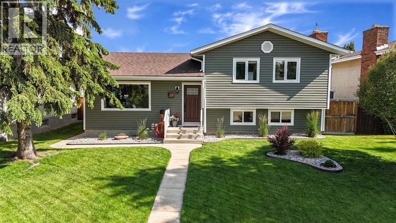 98 Baird Street, Red Deer, Alberta, T4R1H4, Red Deer, Alberta — photo 1 of 5