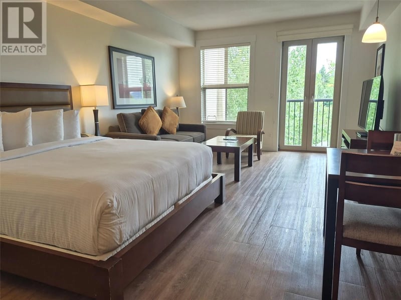 #302 4200 Lakeshore Drive Drive, Osoyoos, British Columbia, V0H1V6, Osoyoos, British Columbia — photo 1 of 5