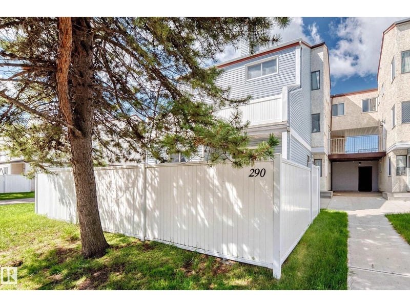 290 Lancaster TC NW, Edmonton, Alberta, T5X5T7, Edmonton, Alberta — photo 1 of 5