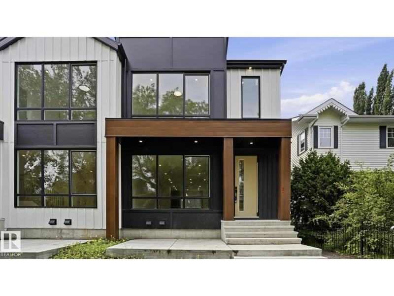 9226 94 ST NW, Edmonton, Alberta, T6C3V5, Edmonton, Alberta — photo 1 of 5