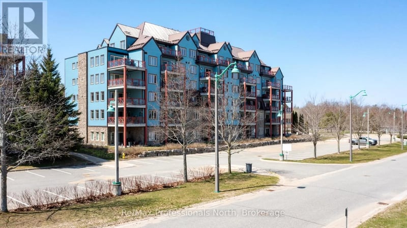 #207 130 Steamship Bay Road, Gravenhurst (Muskoka (S)), Ontario, P1P1Z9, Gravenhurst (Muskoka (S)), Ontario — photo 1 of 5