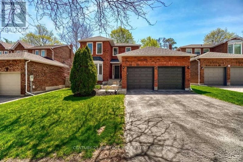 19 Chadburn Crescent, Aurora (Hills of St Andrew), Ontario, L4G4V6, Aurora (Hills of St Andrew), Ontario — photo 1 of 5