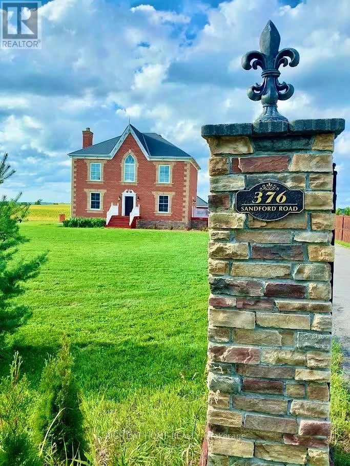 376 Sandford Road, Uxbridge, Ontario, L0C1E0, Uxbridge, Ontario — photo 1 of 5