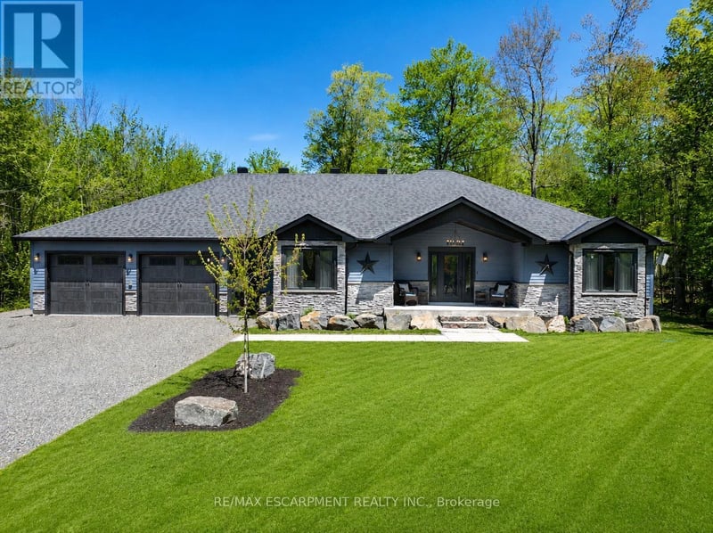 1068 Xavier Street, Gravenhurst (Morrison), Ontario, P0E1G0, Gravenhurst (Morrison), Ontario — photo 1 of 5