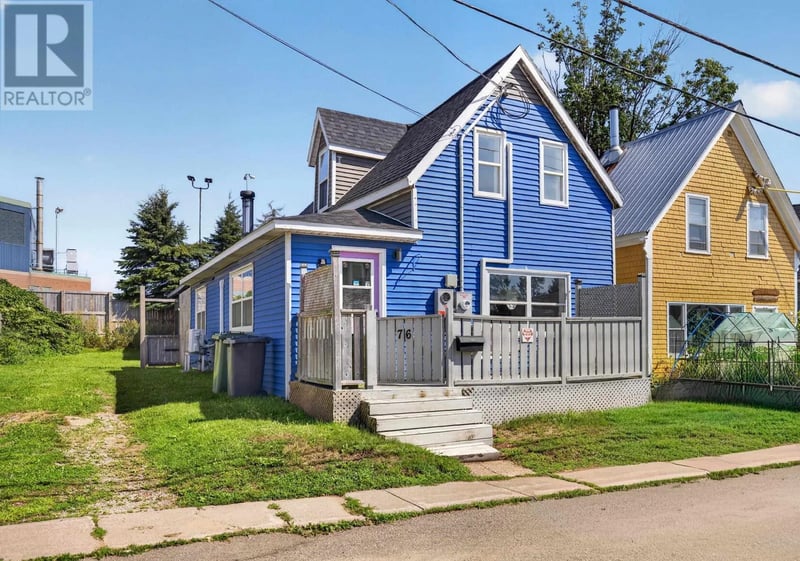 76 Beach Street, Charlottetown, Prince Edward Island, C1A5G8, Charlottetown, Prince Edward Island — photo 1 of 5