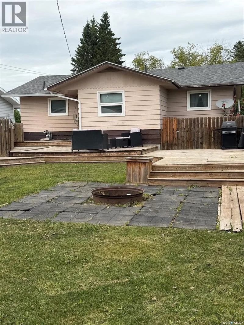 121 Pine STREET, Porcupine Plain, Saskatchewan, S0E1H0, Porcupine Plain, Saskatchewan — photo 1 of 5