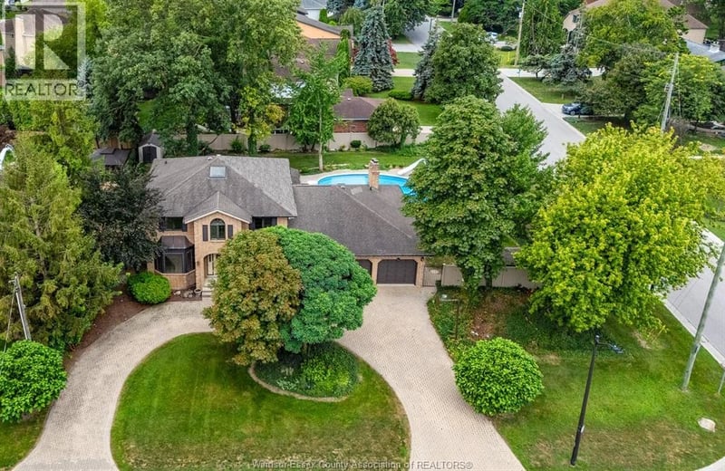 267 ELMGROVE Drive, Lakeshore, Ontario, N8N4G9, Lakeshore, Ontario — photo 1 of 5