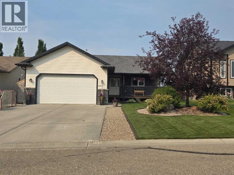 1632 42 Street, Edson, Alberta, T7E0A5, Edson, Alberta — photo 1 of 5