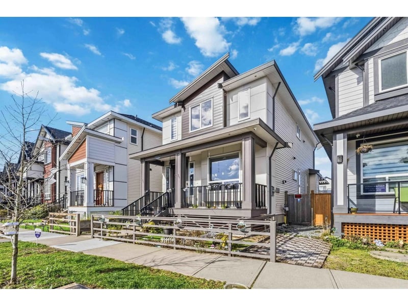 19247 71 Avenue, Surrey, British Columbia, V4N6V1, Surrey, British Columbia — photo 1 of 5
