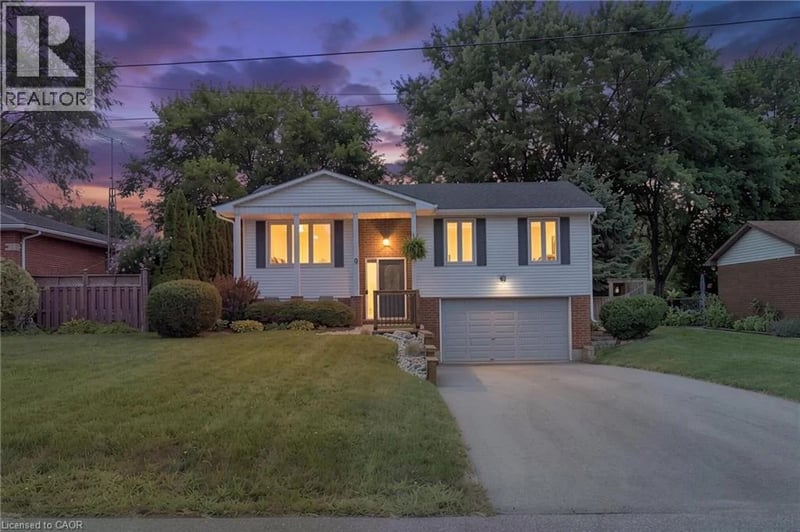 9 KELLY Drive, Port Dover, Ontario, N0A1N5, Port Dover, Ontario — photo 1 of 5