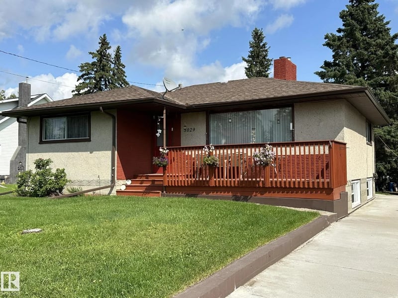 5029 48 ST, Waskatenau, Alberta, T9A3P0, Waskatenau, Alberta — photo 1 of 5