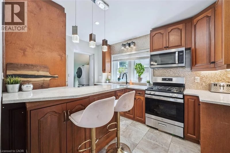314 PAISLEY Road, Guelph, Ontario, N1H2P9, Guelph, Ontario — photo 1 of 5