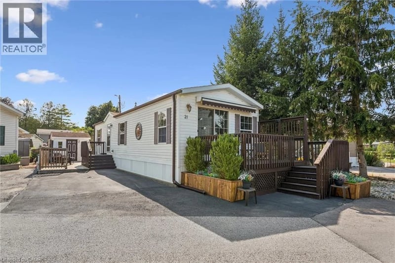 21 TRILLIUM BEACH Drive, Puslinch, Ontario, N0B2J0, Puslinch, Ontario — photo 1 of 5