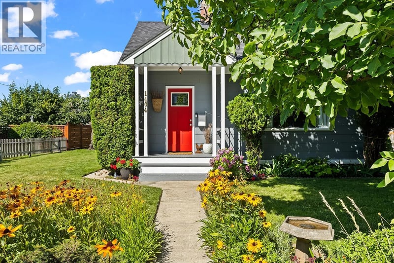 1404 Graham Street, Kelowna, British Columbia, V1Y3A8, Kelowna, British Columbia — photo 1 of 5