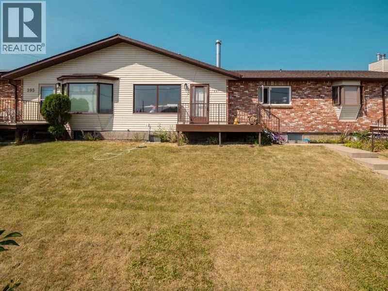 287 2 Avenue West, Cardston, Alberta, T0K0K0, Cardston, Alberta — photo 1 of 5