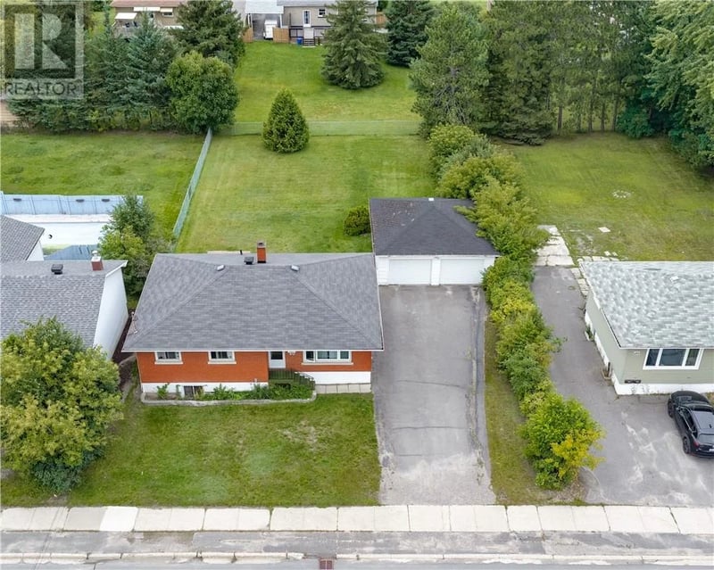 1297 Barrydowne Road, Sudbury, Ontario, P3A3V9, Sudbury, Ontario — photo 1 of 5