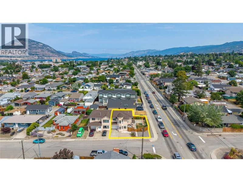 #102 597 Municipal Avenue, Penticton, British Columbia, V2A2R3, Penticton, British Columbia — photo 1 of 5