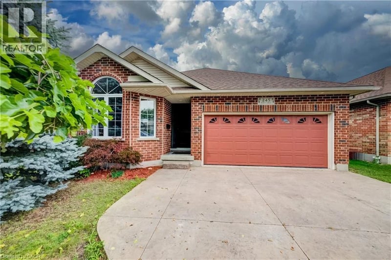 245 FERN Crescent, Waterloo, Ontario, N2V2P9, Waterloo, Ontario — photo 1 of 5