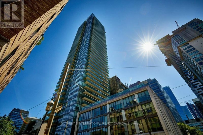 #4204 33 Lombard Street, Toronto (Church-Yonge Corridor), Ontario, M5C3H8, Toronto (Church-Yonge Corridor), Ontario — photo 1 of 5