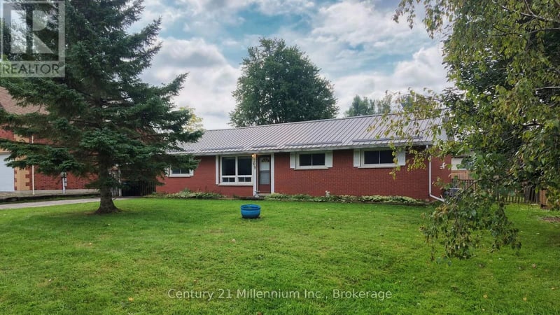 209 John Street, Clearview (Stayner), Ontario, L0M1S0, Clearview (Stayner), Ontario — photo 1 of 5