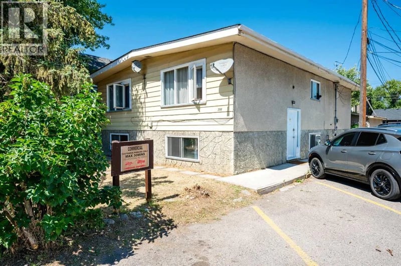254 23 Avenue Northeast, Calgary, Alberta, T2E1V7, Calgary, Alberta — photo 1 of 5