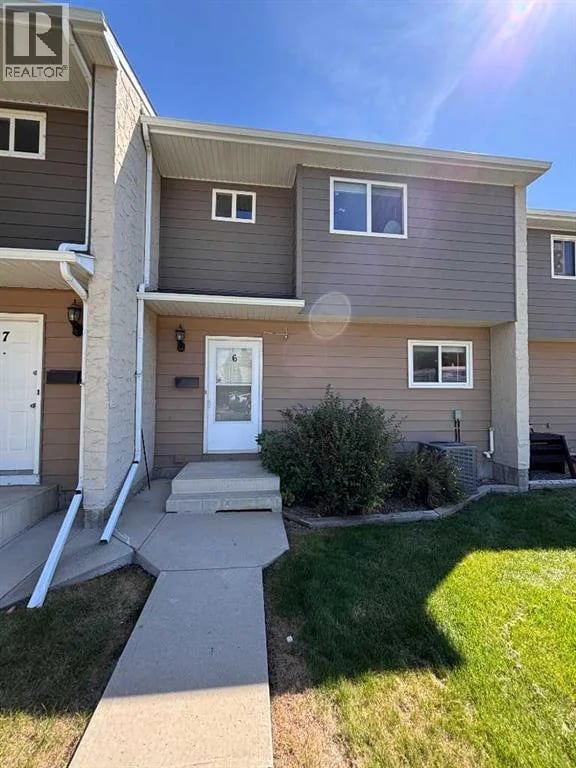 65 Lafayette Boulevard West, Lethbridge, Alberta, T1K3Y4, Lethbridge, Alberta — photo 1 of 5