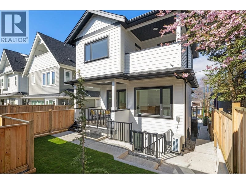 2138 VENABLES Street, Vancouver, British Columbia, V5L2J4, Vancouver, British Columbia — photo 1 of 5