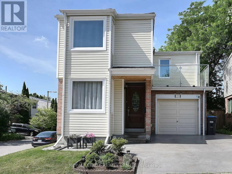 1221 Kos Boulevard, Mississauga (Lorne Park), Ontario, L5J4L3, Mississauga (Lorne Park), Ontario — photo 1 of 5